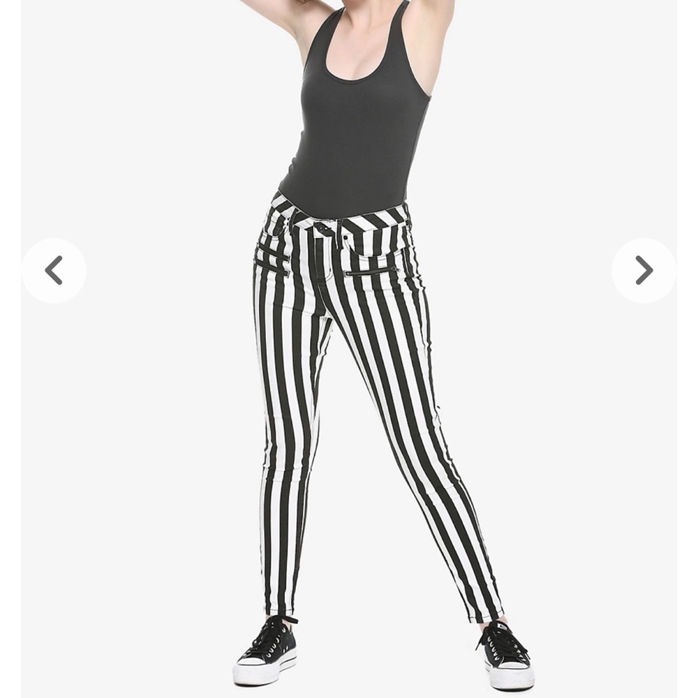 HT Beetlejuice Jeans NWT